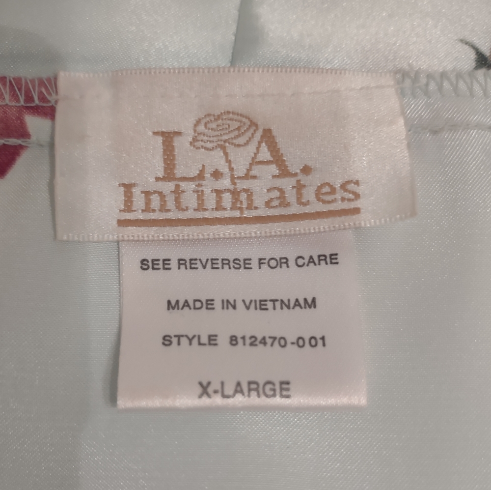 L.A. Intimates Short Robe - Picture 7 of 8